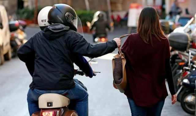 Quando a Bari imperversavano i ''topini'': intervista a M., pioniere dello scippo